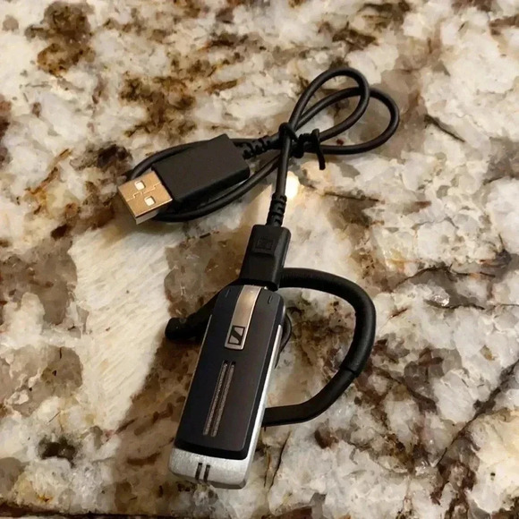 Sennheiser Presence Bluetooth Headset - Picture 6 of 10